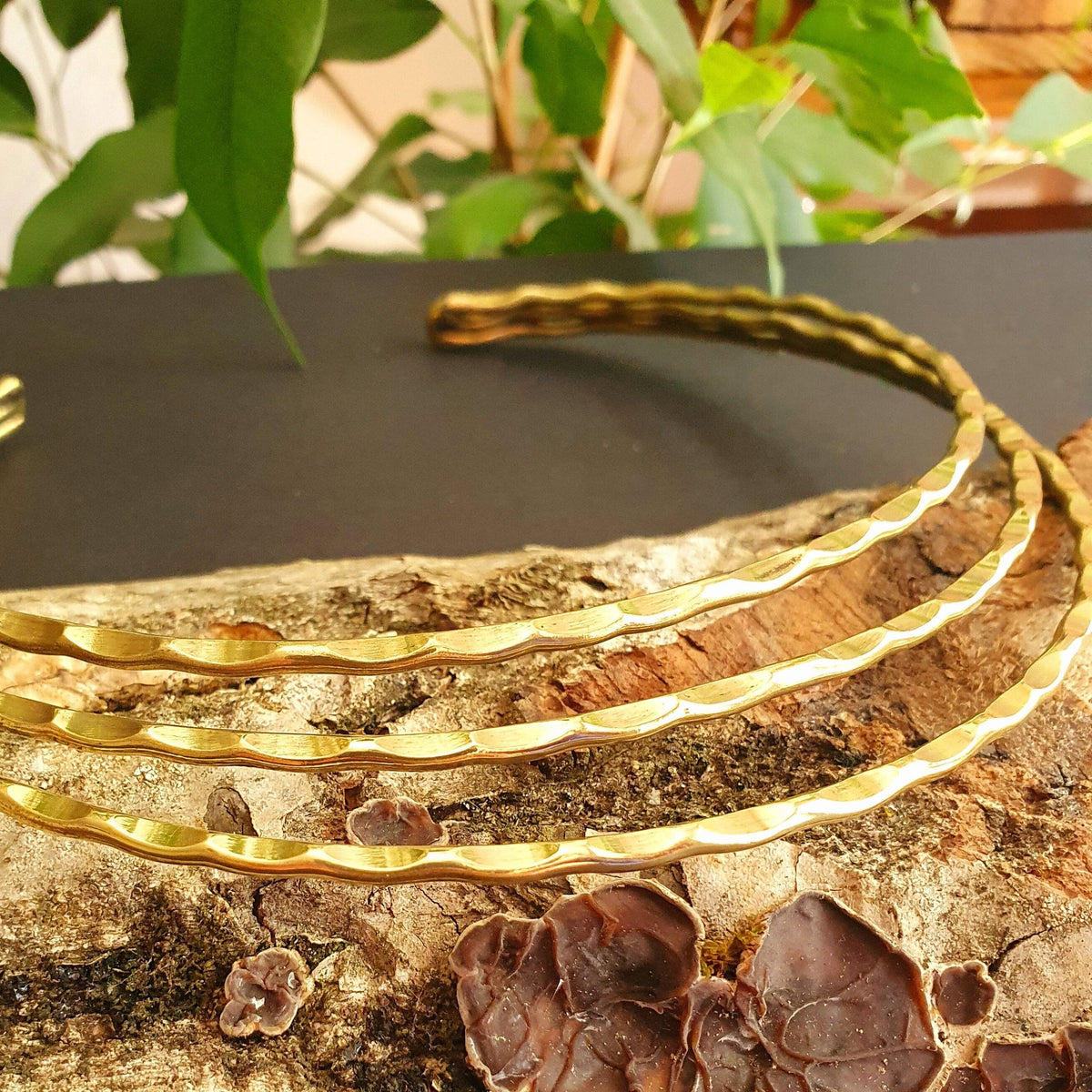 Hammered Choker Brass Necklace / Rustic / Gypsy / Lightweight / Boho / Tribal / Hippie / Rustic / Vegan /