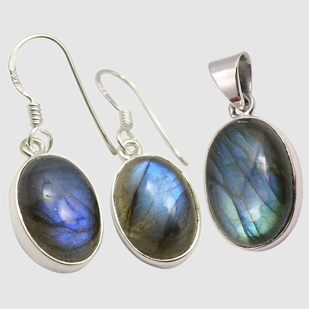 Labradorite Sterling Silver Pendant
