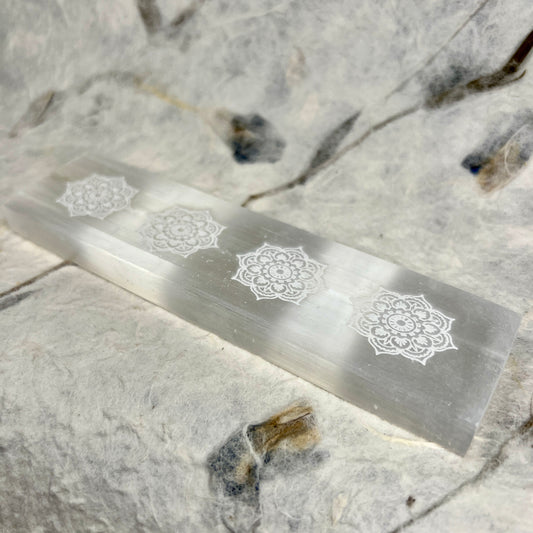 Selenite Charging Plate - Mandala Pattern