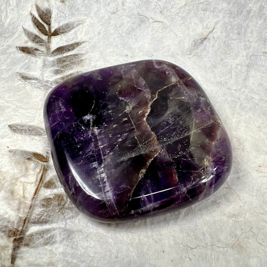 Amethyst Palm Stone