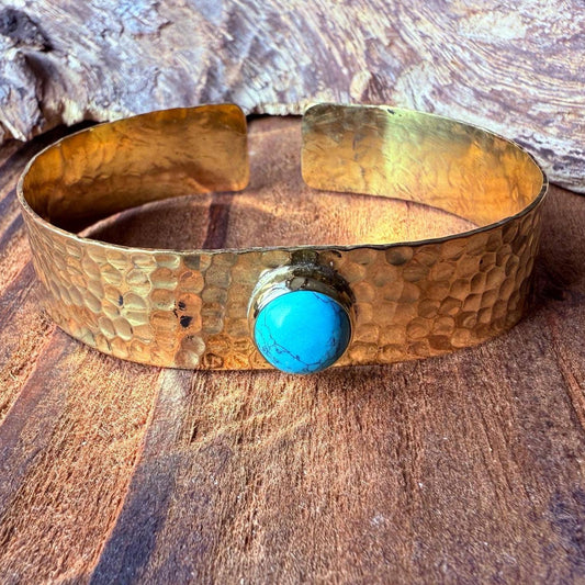 Hammered Brass Bracelet with Turquoise / Adjustable / Bohemian Jewellery / Ethnic Style / Rustic  / Boho / Gift for Her / Artisanal /
