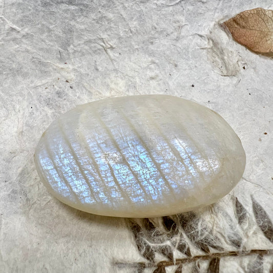 Moonstone Palm Stone