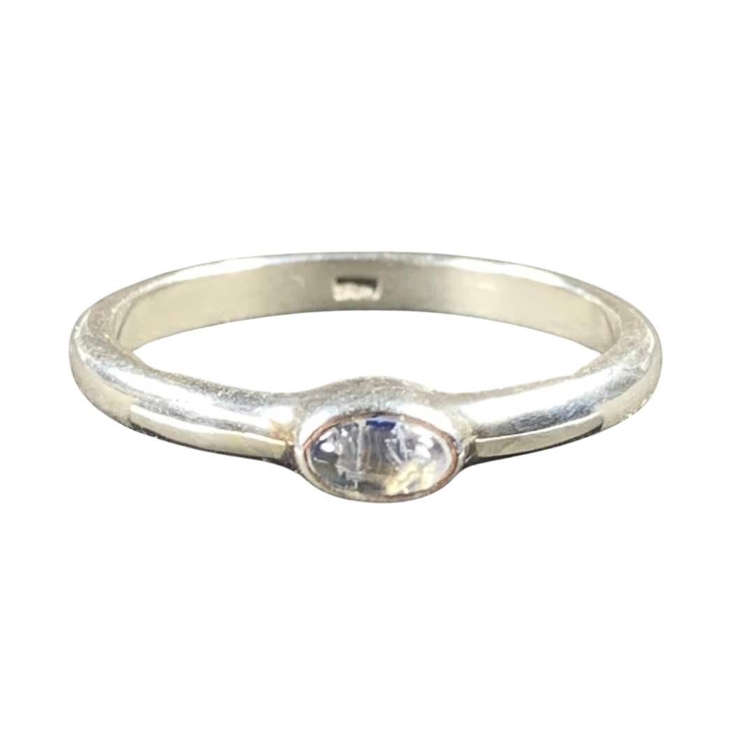 Sterling Silver Moonstone Ring – Solstice