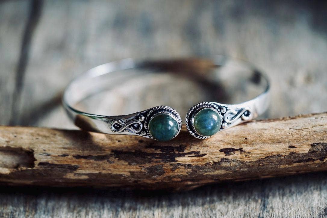 Labradorite Silver Cuff Bracelet, Spiritual Bracelet, Boho Silver Bangle, Statement Cuff, Feminine Jewellery, Gift for Her