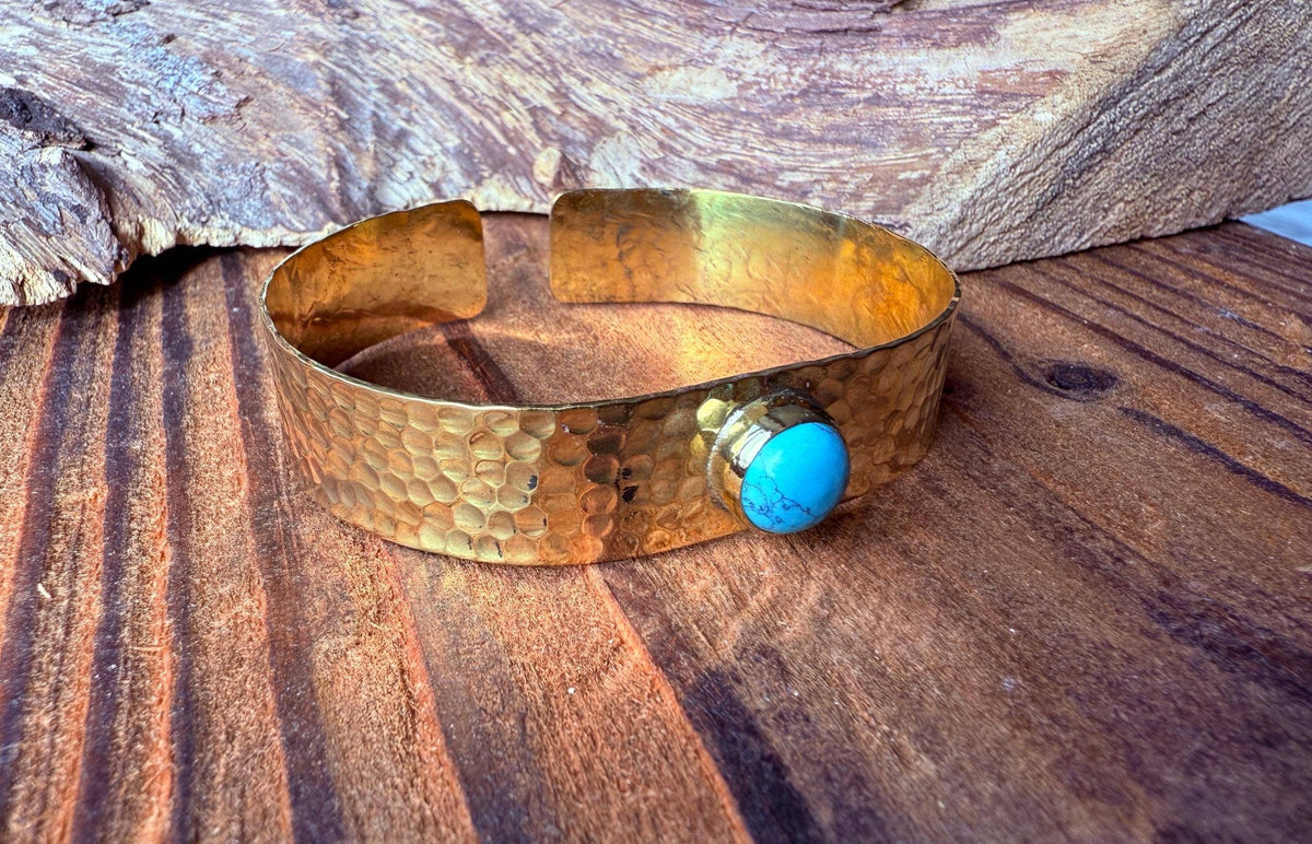 Hammered Brass Bracelet with Turquoise / Adjustable / Bohemian Jewellery / Ethnic Style / Rustic  / Boho / Gift for Her / Artisanal /